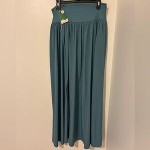 HALARA Skirt Ladies large dusty Green 2-in-1 Flowy Maxi Flare Built in panties